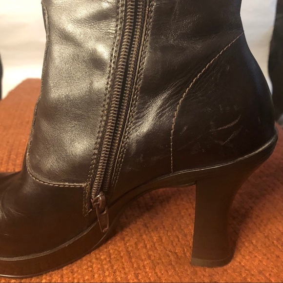 Gianni Bini (8.5M) Chocolate Brown Boots w 2” heel - Picture 8 of 16